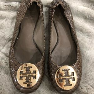 Tory Burch Reva flat